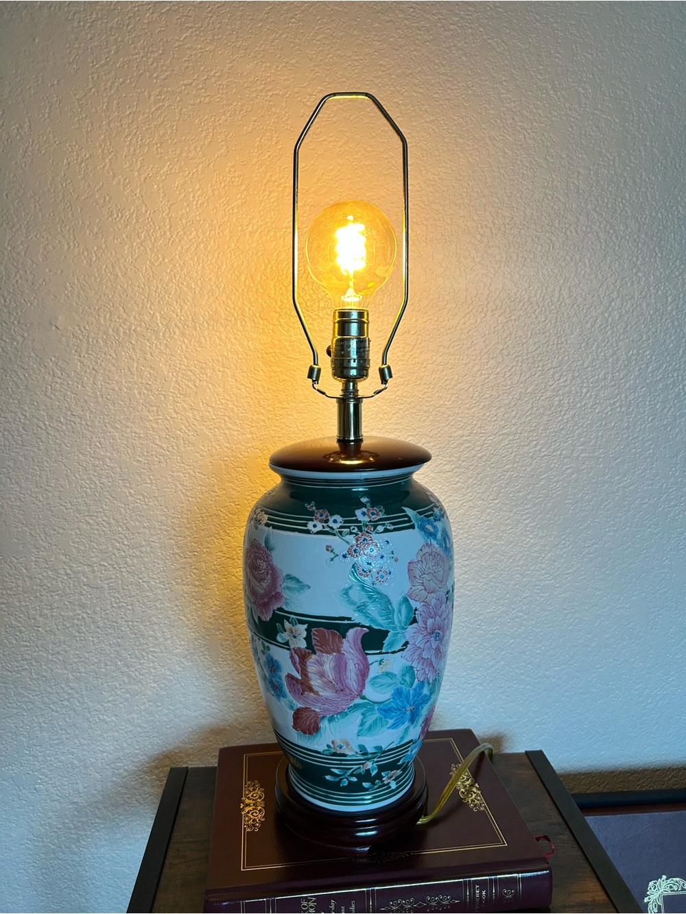 Antique Chinese Famille Rose Porcelain 18" Vase Lamp - Picture 7 of 7